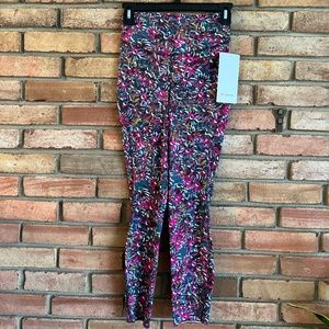 lululemon Base Pace High-Rise Tight 25" Length in Floral Electric Multi Size 4